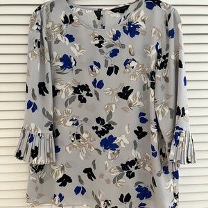 Banana Republic floral blue floral blouse